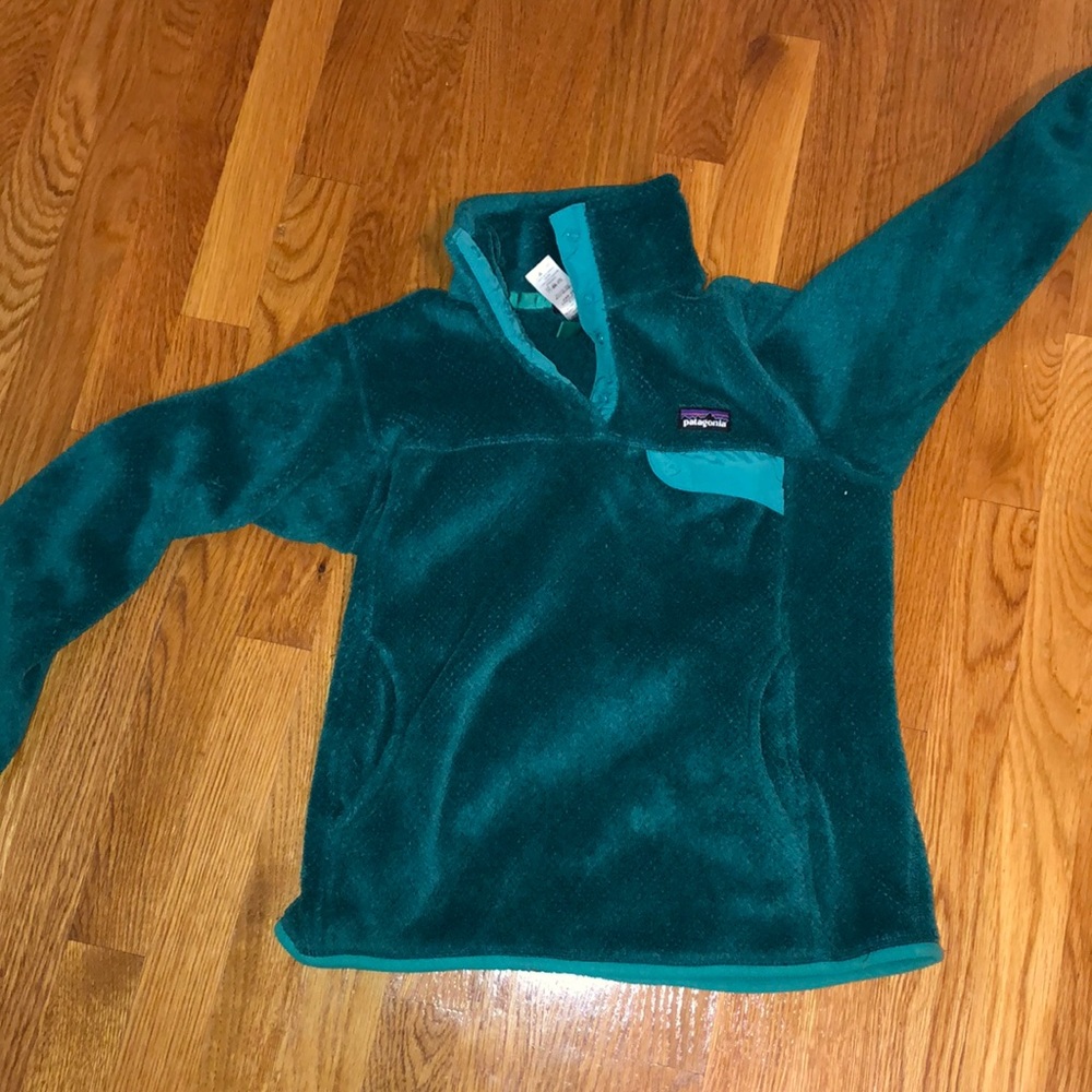 Patagonia Re-tool Snap Pull over- Great condition!